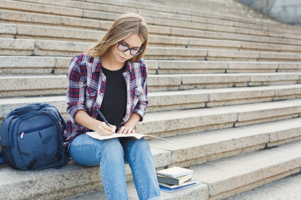 How to Build a Balanced College List: A Stress-Free Guide for High School Seniors